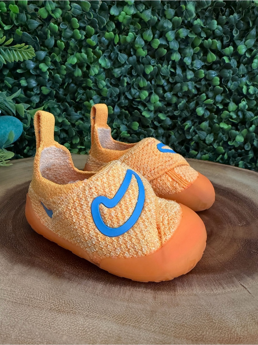 Nike Swoosh 1 Baby Shoes~ Rare Laser Orange 3C